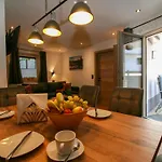 Stoeckl By Interhome 公寓